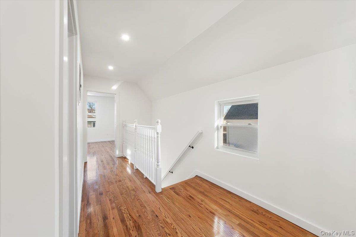 #10 photo, 831 Swinton Avenue, ブロンクス区 Bronx , NY 10465