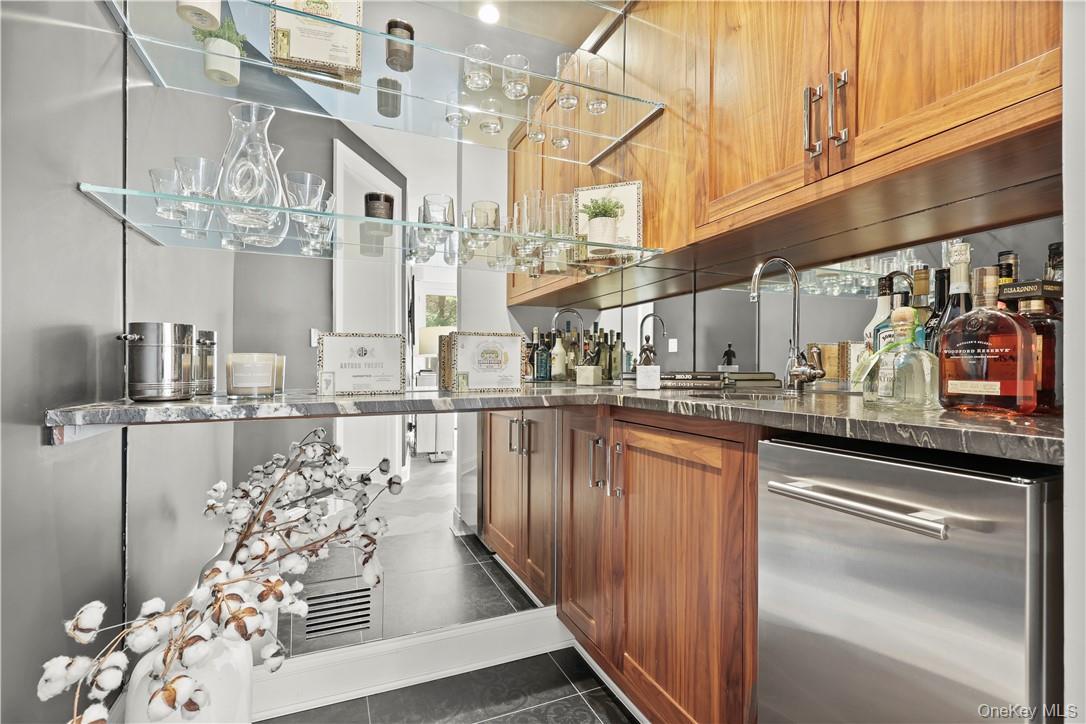 #20 photo, 343 Purchase Street, Rye , NY 10580