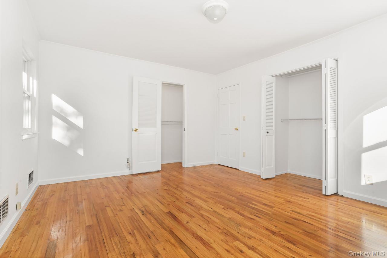 #15 photo, 270 Pembrook Drive, Yonkers , NY 10710