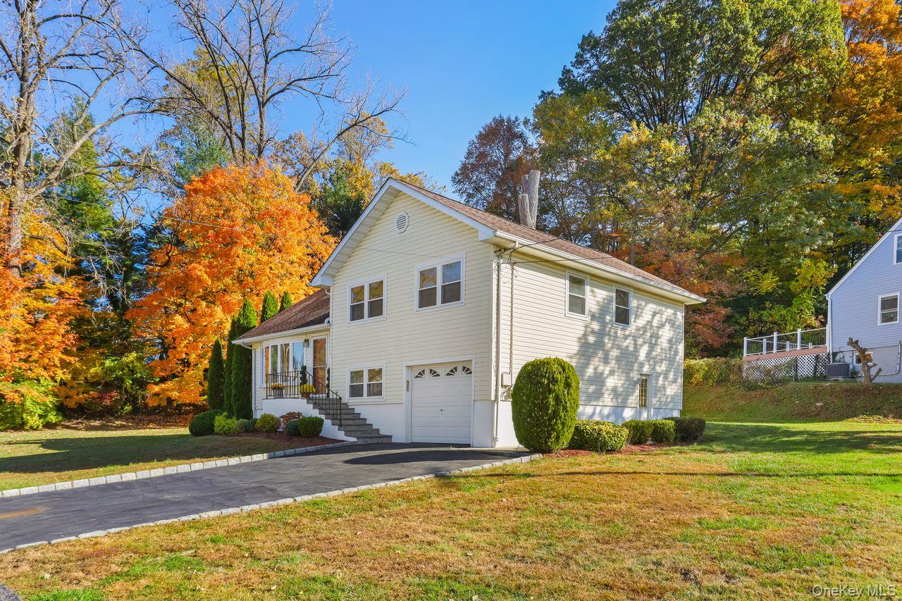 #3 photo, 270 Pembrook Drive, Yonkers , NY 10710