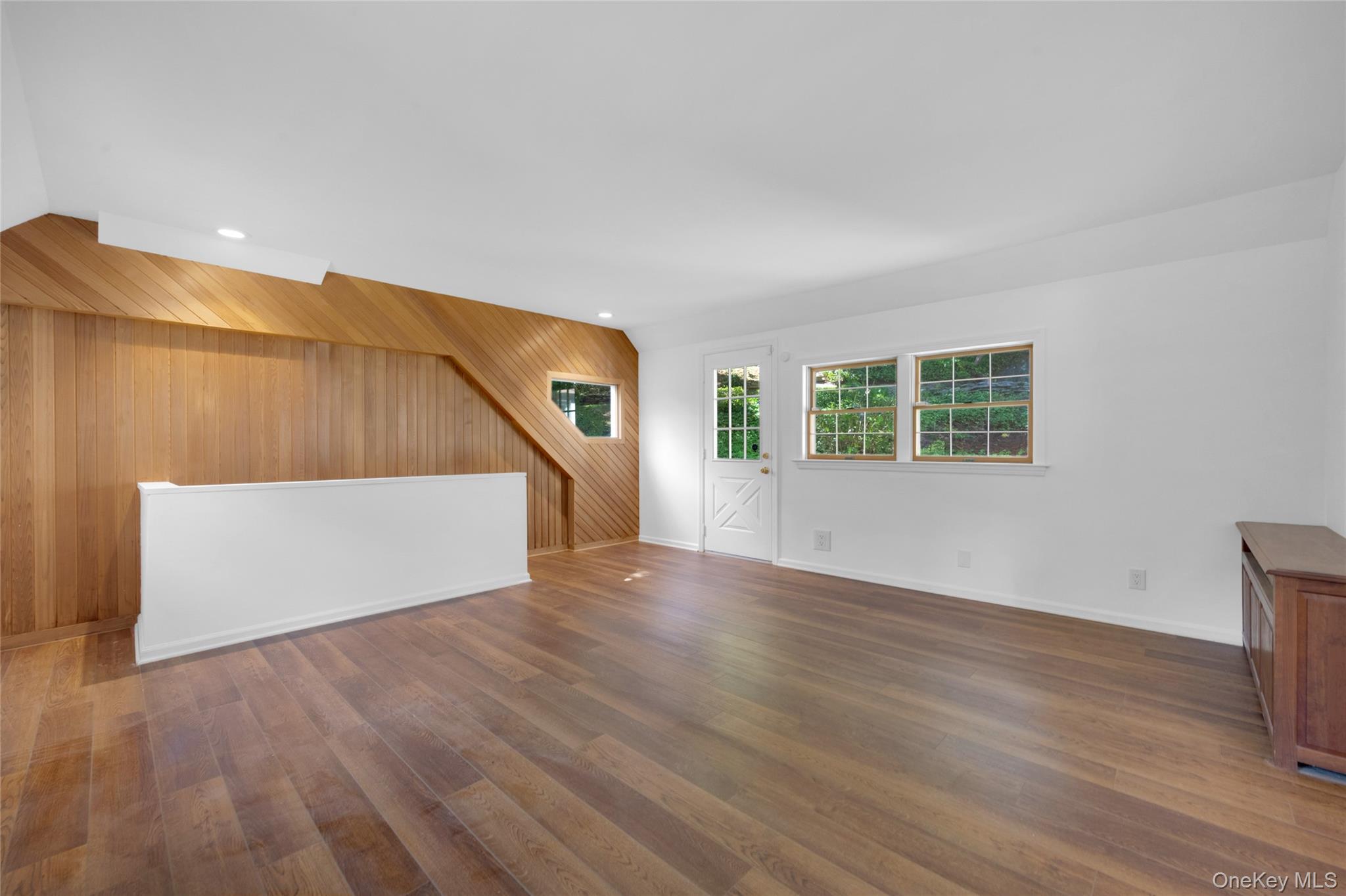 #14 photo, 355 Sprain Road, Yonkers , NY 10710