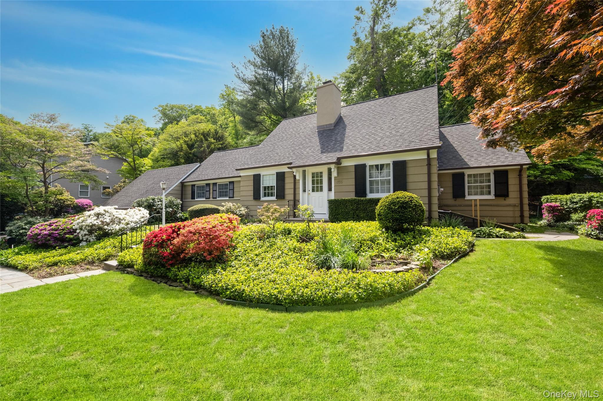 #2 photo, 355 Sprain Road, Yonkers , NY 10710