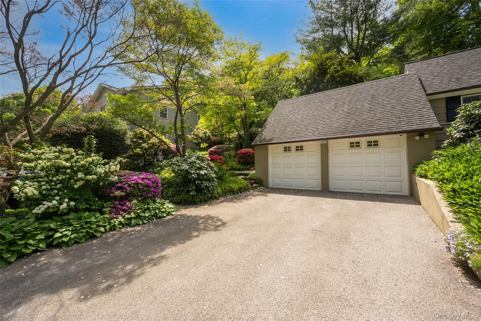 #4 photo, 355 Sprain Road, Yonkers , NY 10710