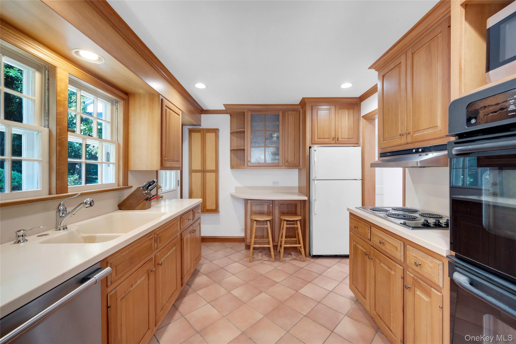 #9 photo, 355 Sprain Road, Yonkers , NY 10710