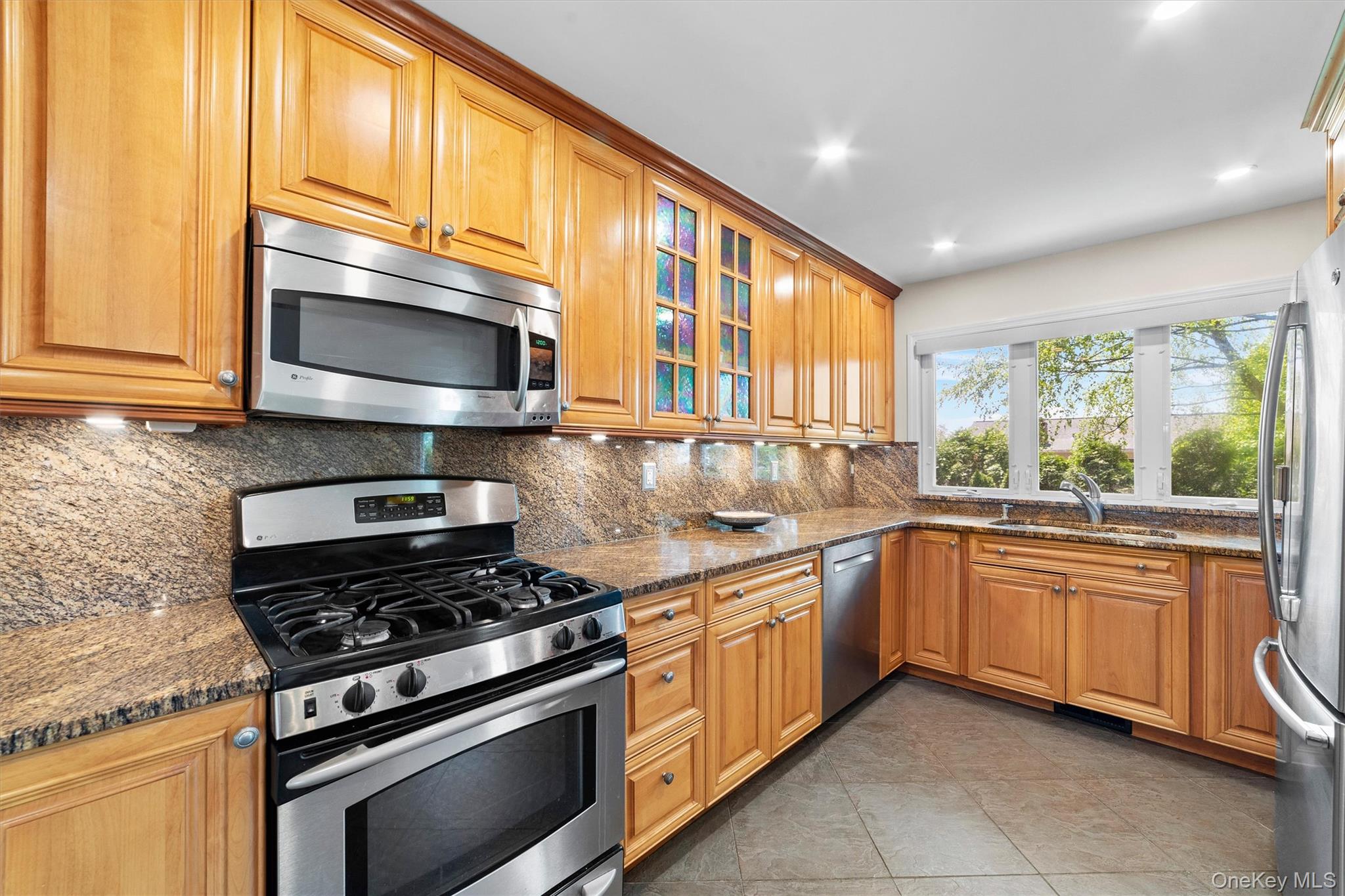 #12 photo, 14 Skywood Court, Yonkers , NY 10710