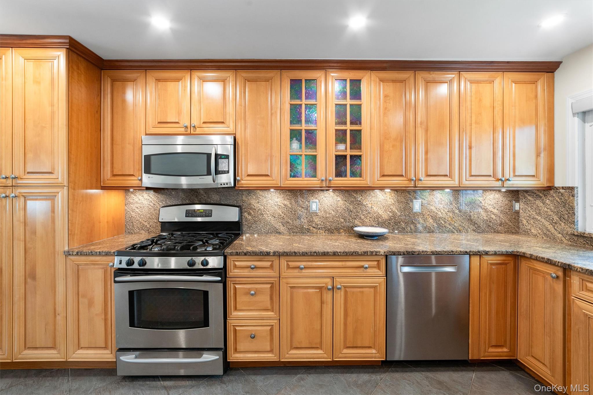 #15 photo, 14 Skywood Court, Yonkers , NY 10710