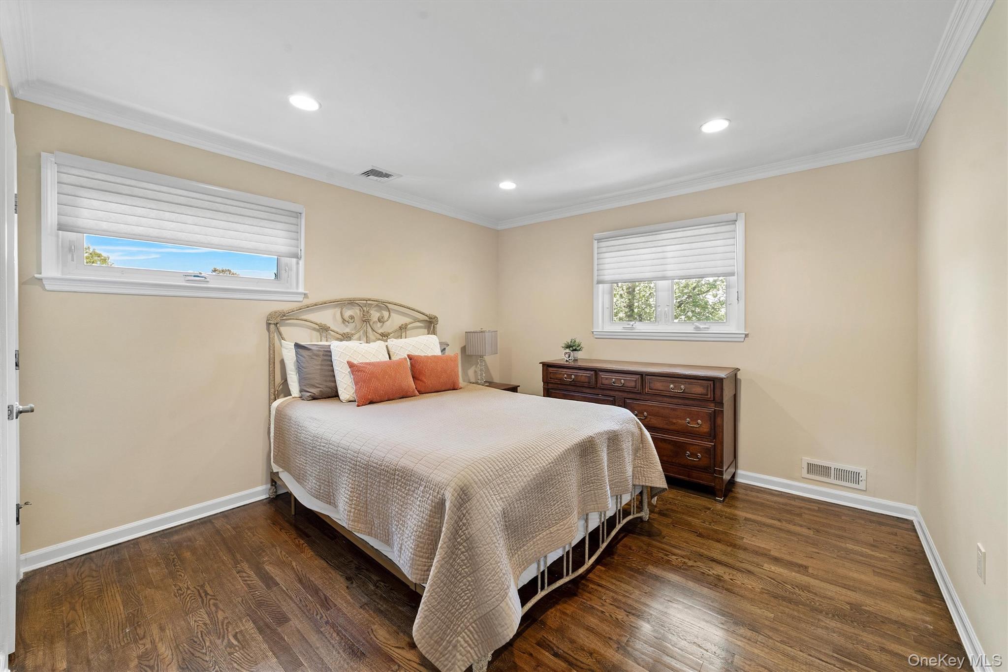 #17 photo, 14 Skywood Court, Yonkers , NY 10710