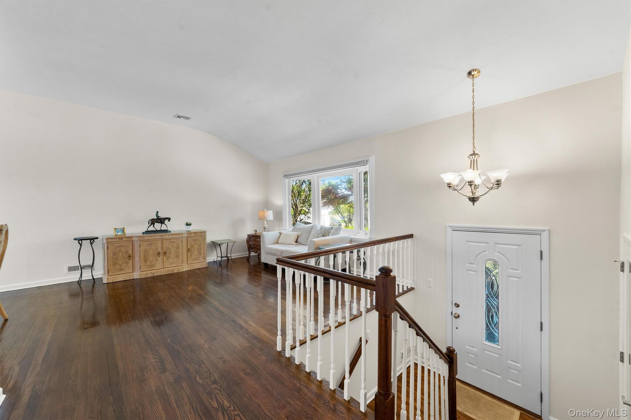 #2 photo, 14 Skywood Court, Yonkers , NY 10710