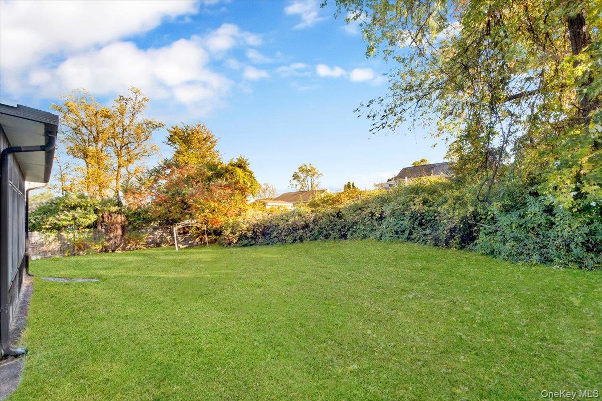 #20 photo, 75 Capt Shankey Drive, Garnerville , NY 10923