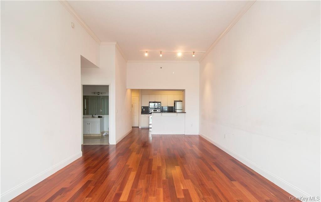 #7 photo, 100 New Roc City Place, New Rochelle , NY 10801