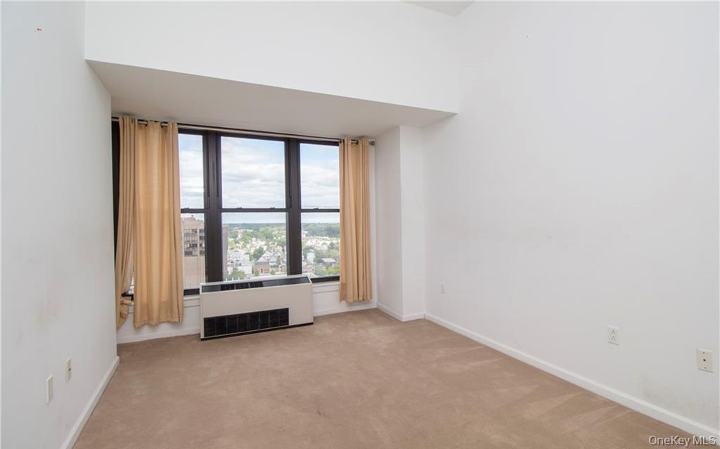 #8 photo, 100 New Roc City Place, New Rochelle , NY 10801