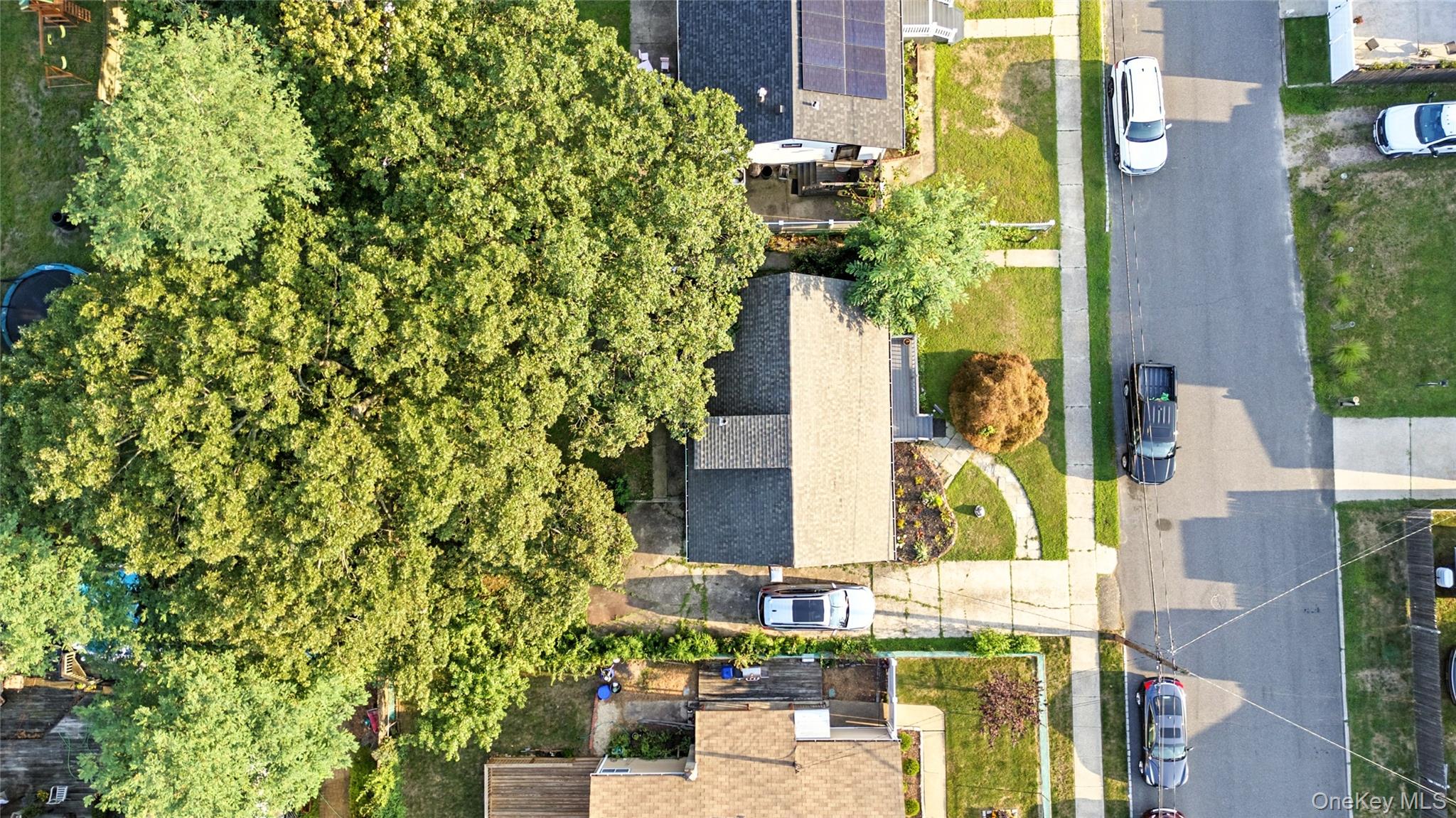 #1 photo, 111 Sherbrooke Road, サフォーク郡 West Babylon , NY 11704