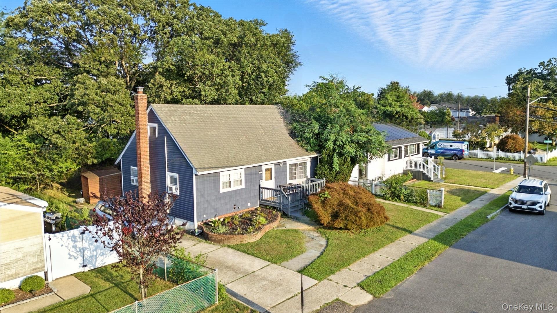 #4 photo, 111 Sherbrooke Road, サフォーク郡 West Babylon , NY 11704