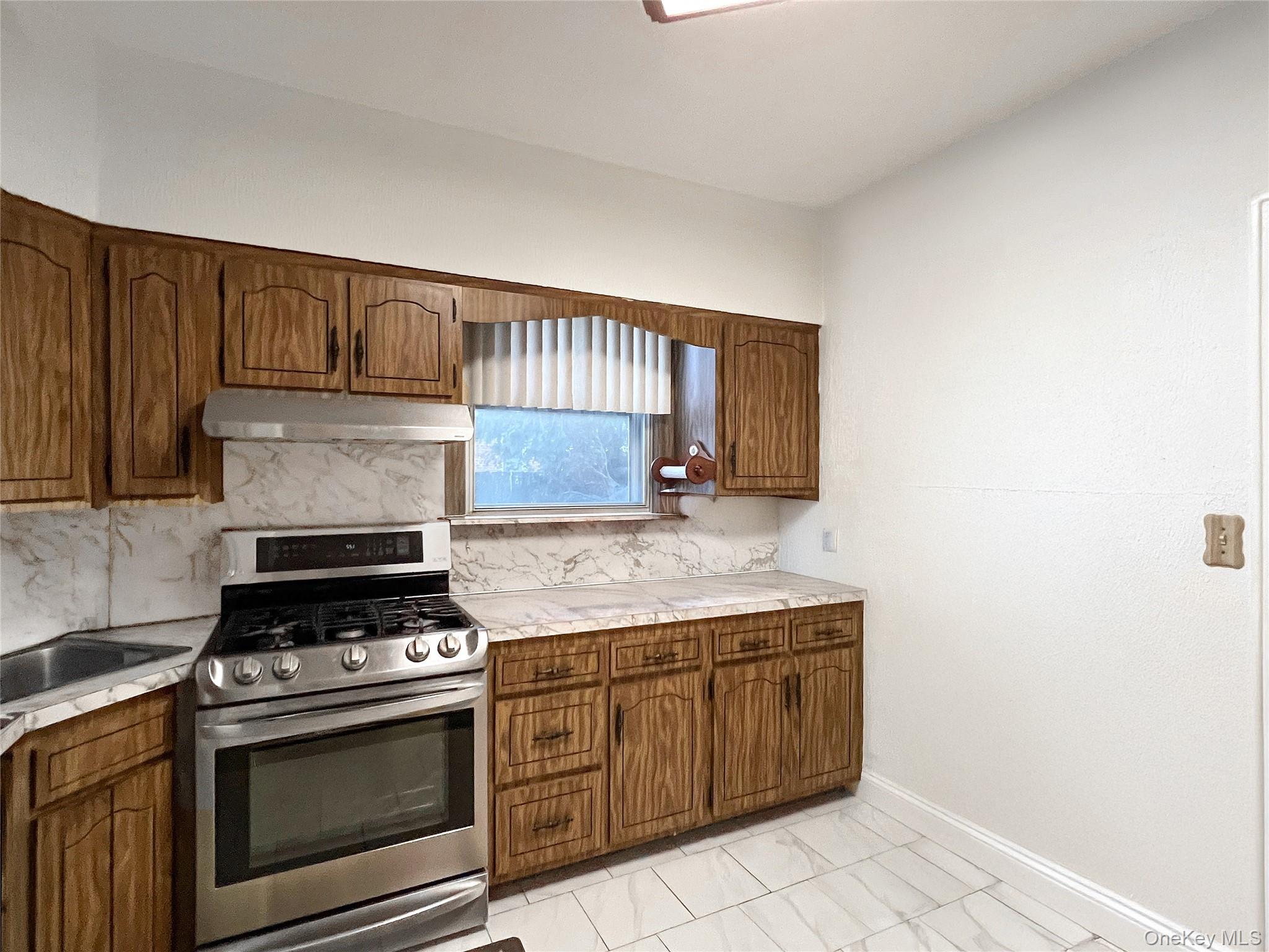 #7 photo, 4706 Utopia Parkway, Flushing , NY 11358