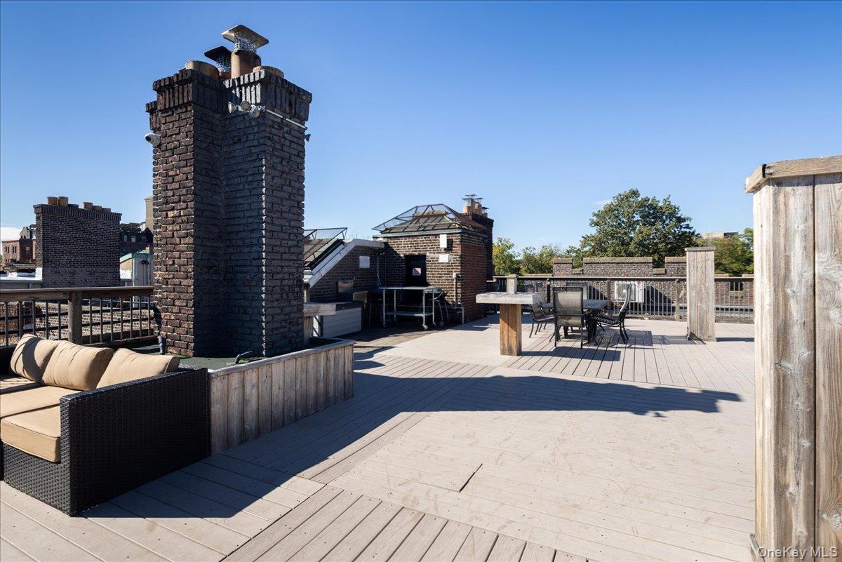 #16 photo, 83-09 Talbot, Kew Gardens , NY 11415