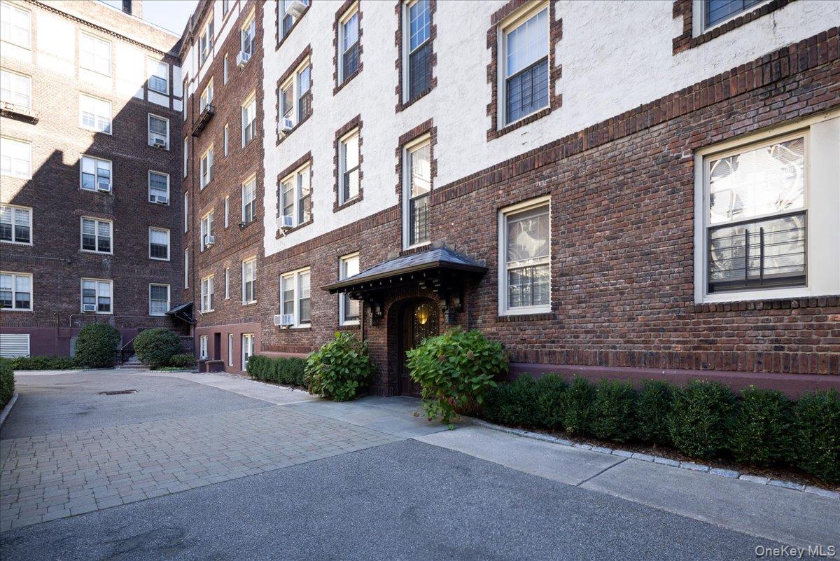 #19 photo, 83-09 Talbot, Kew Gardens , NY 11415