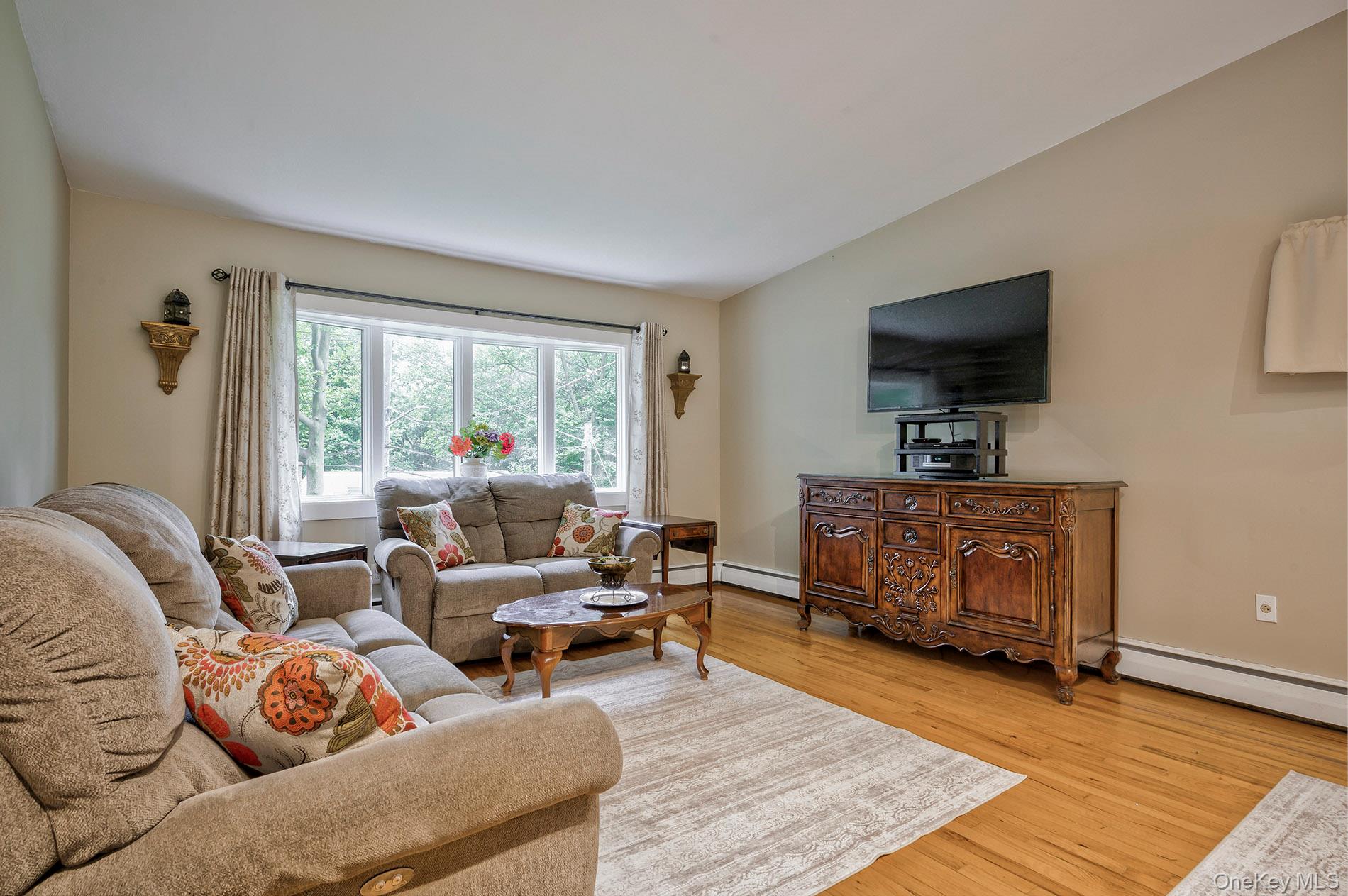 #10 photo, 94 Iceland Drive, サフォーク郡 South Huntington , NY 11746