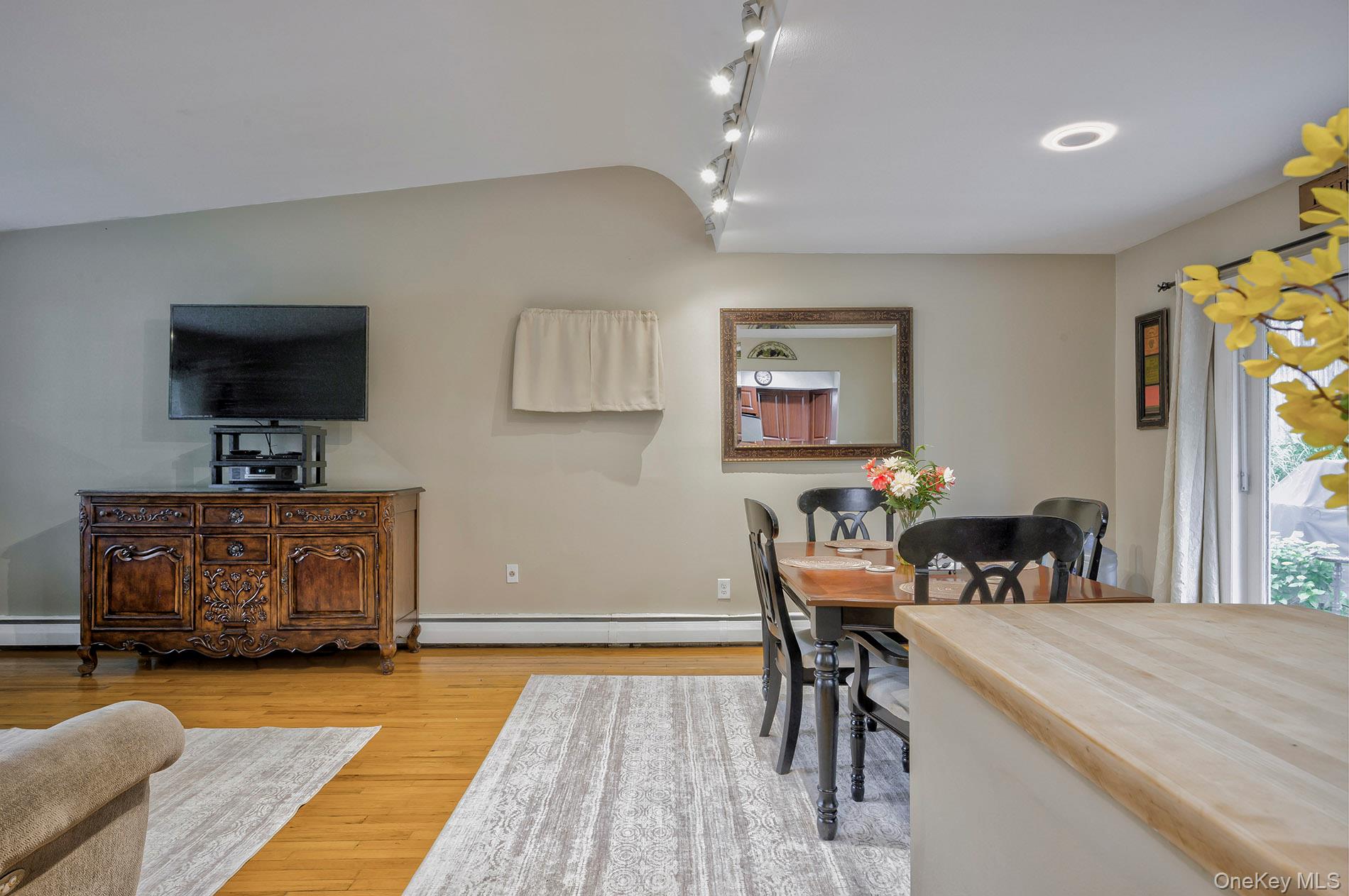 #11 photo, 94 Iceland Drive, サフォーク郡 South Huntington , NY 11746