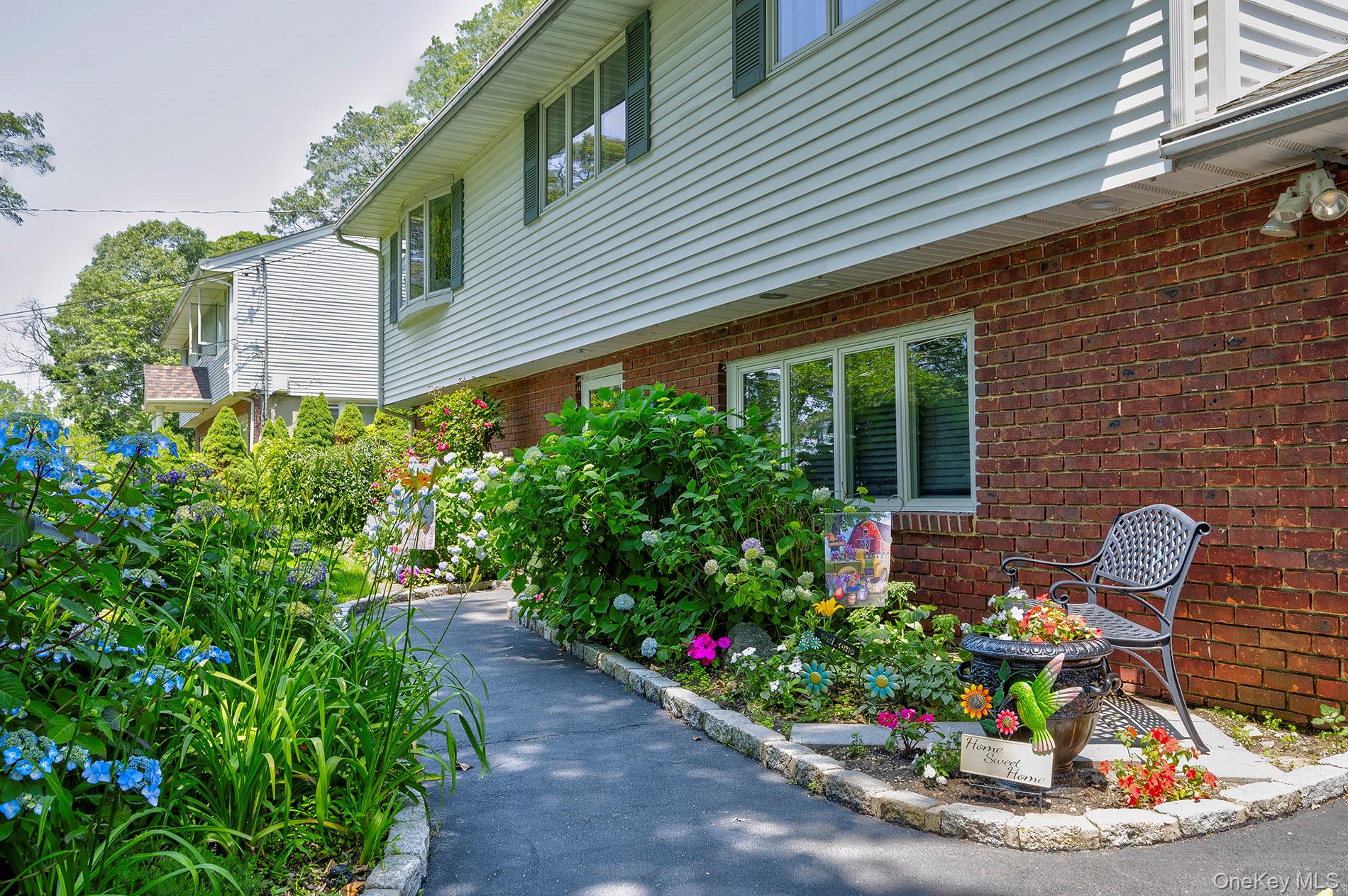 #4 photo, 94 Iceland Drive, サフォーク郡 South Huntington , NY 11746