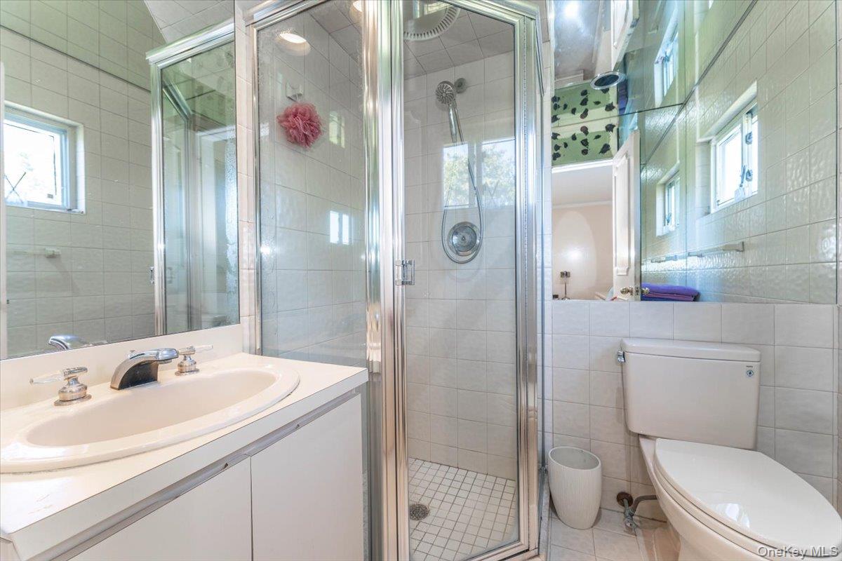 #9 photo, 850 Ibsen Street, ナッソー郡 Woodmere , NY 11598