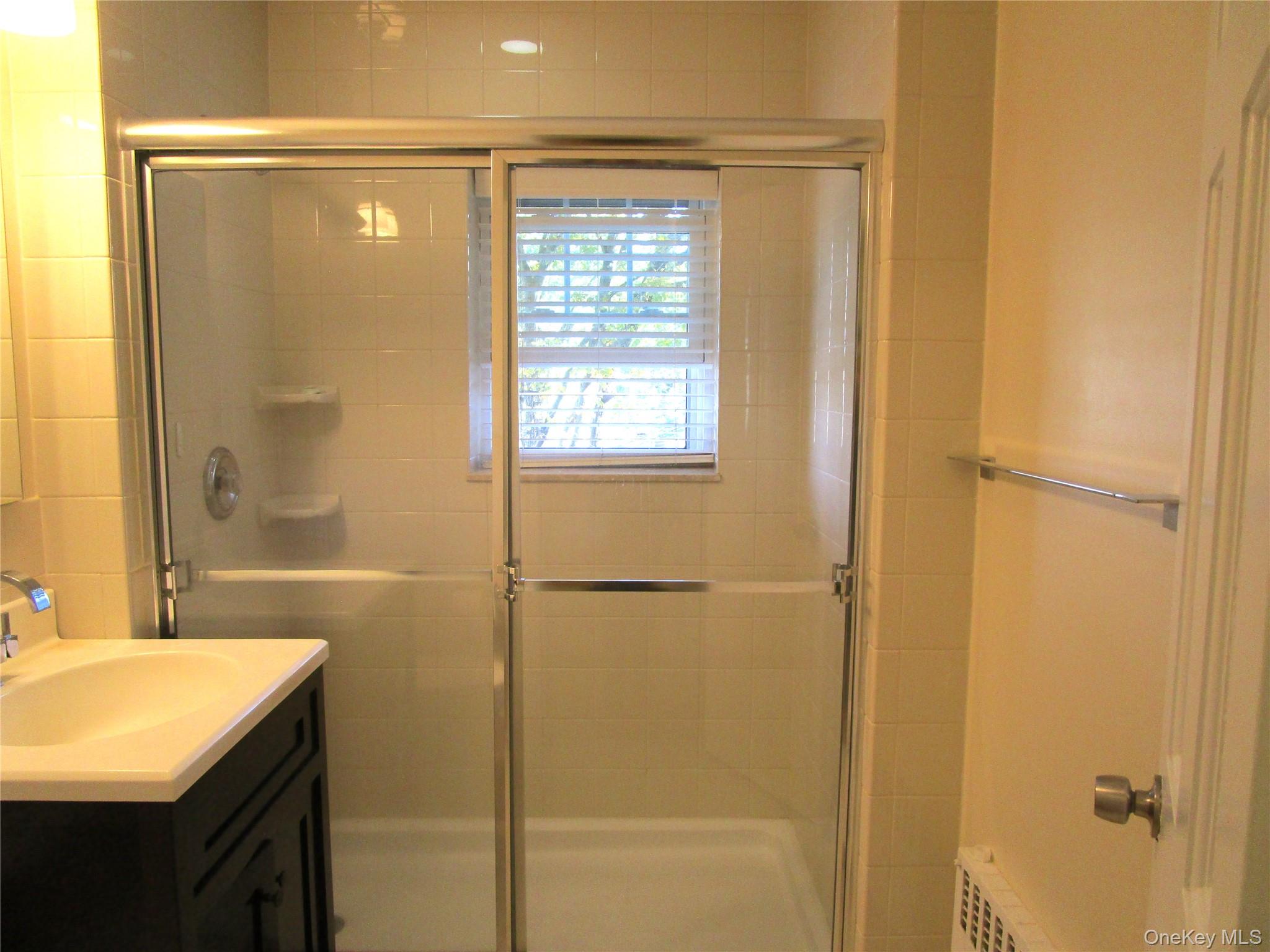 #19 photo, 43 N Forest Avenue, ナッソー郡 Rockville Centre , NY 11570