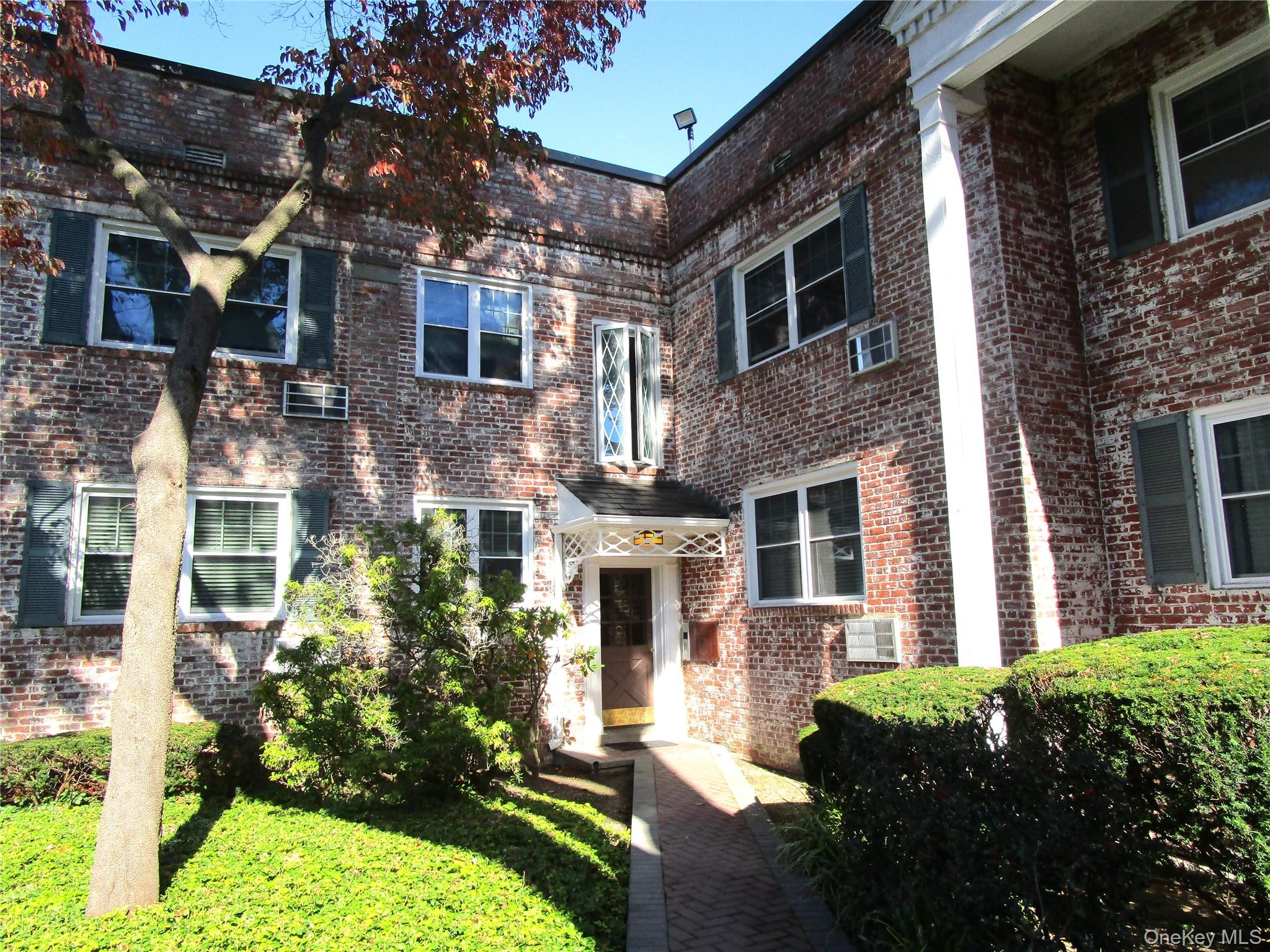 #5 photo, 43 N Forest Avenue, ナッソー郡 Rockville Centre , NY 11570