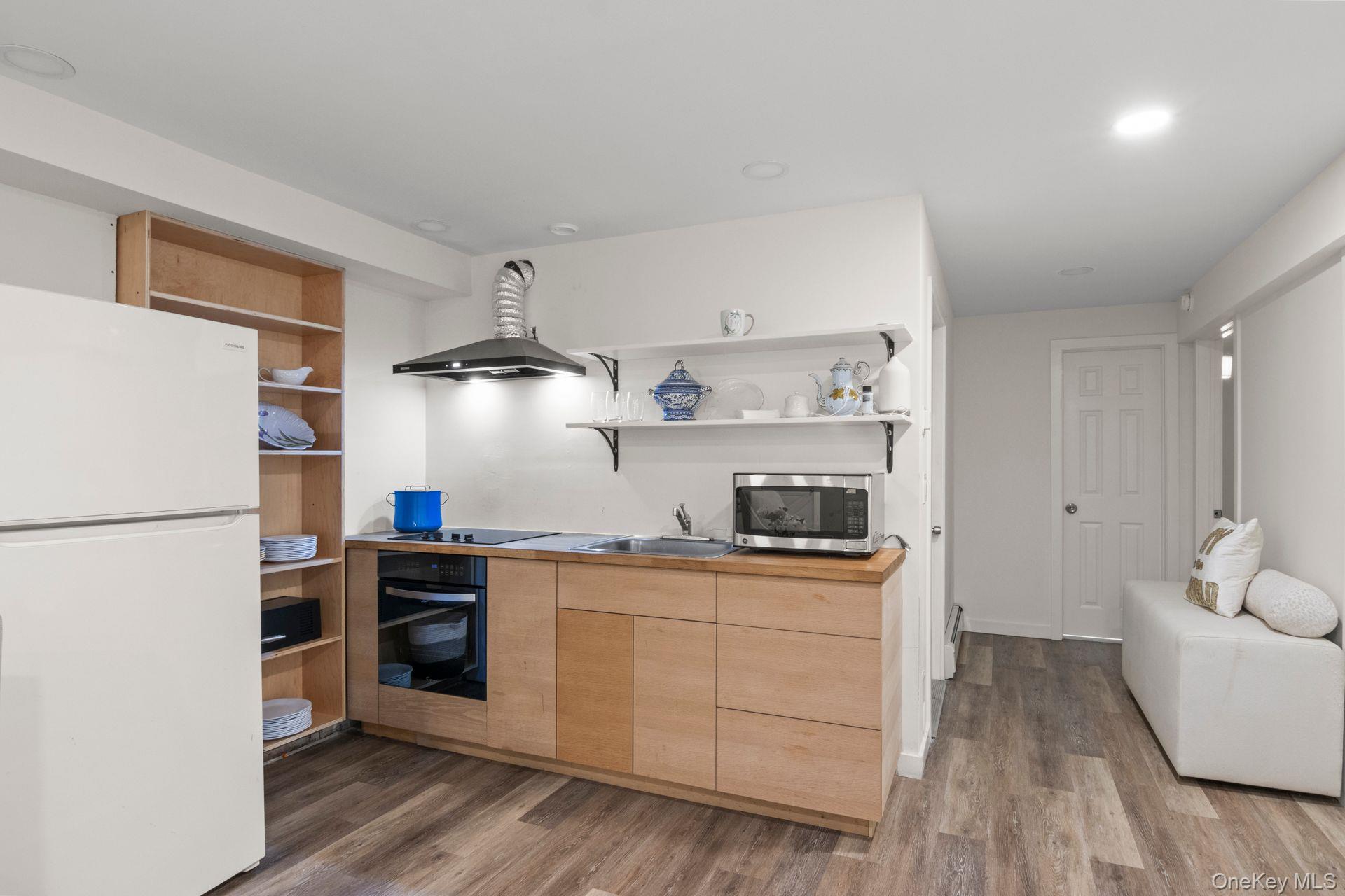 #20 photo, 2421 Noyac Road, Sag Harbor , NY 11963