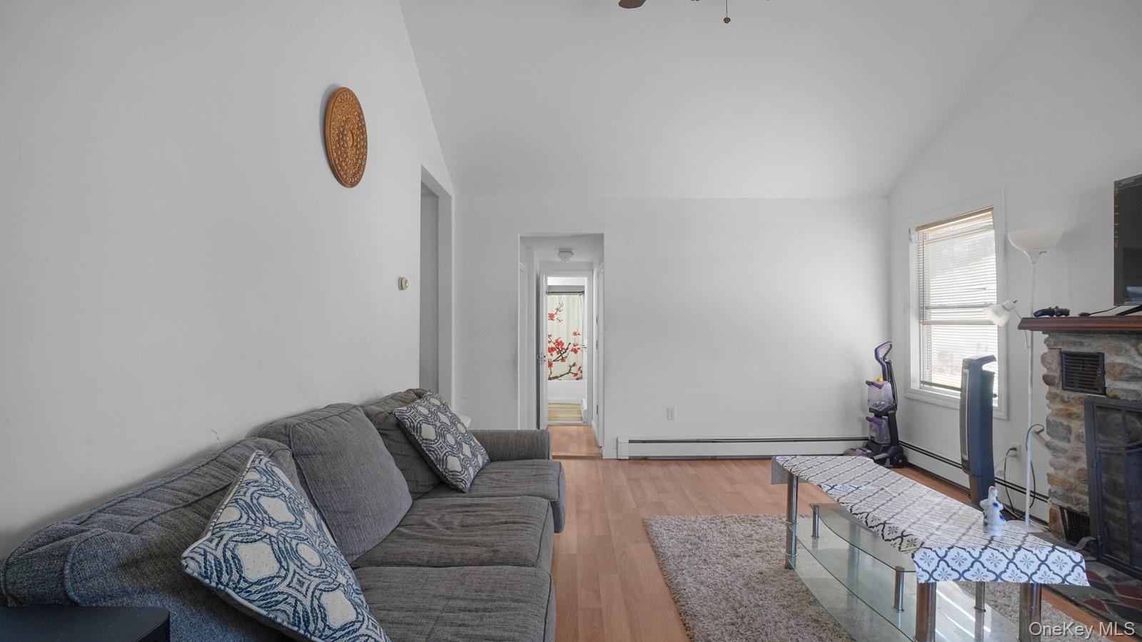 #15 photo, 59 Curtis Drive, サフォーク郡 Sound Beach , NY 11789