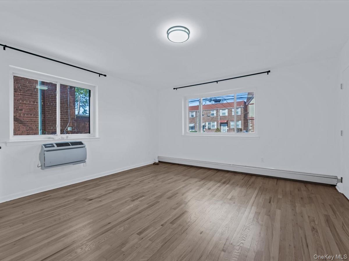 #4 photo, 214-16 40th Avenue, クイーンズ区 Bayside , NY 11361