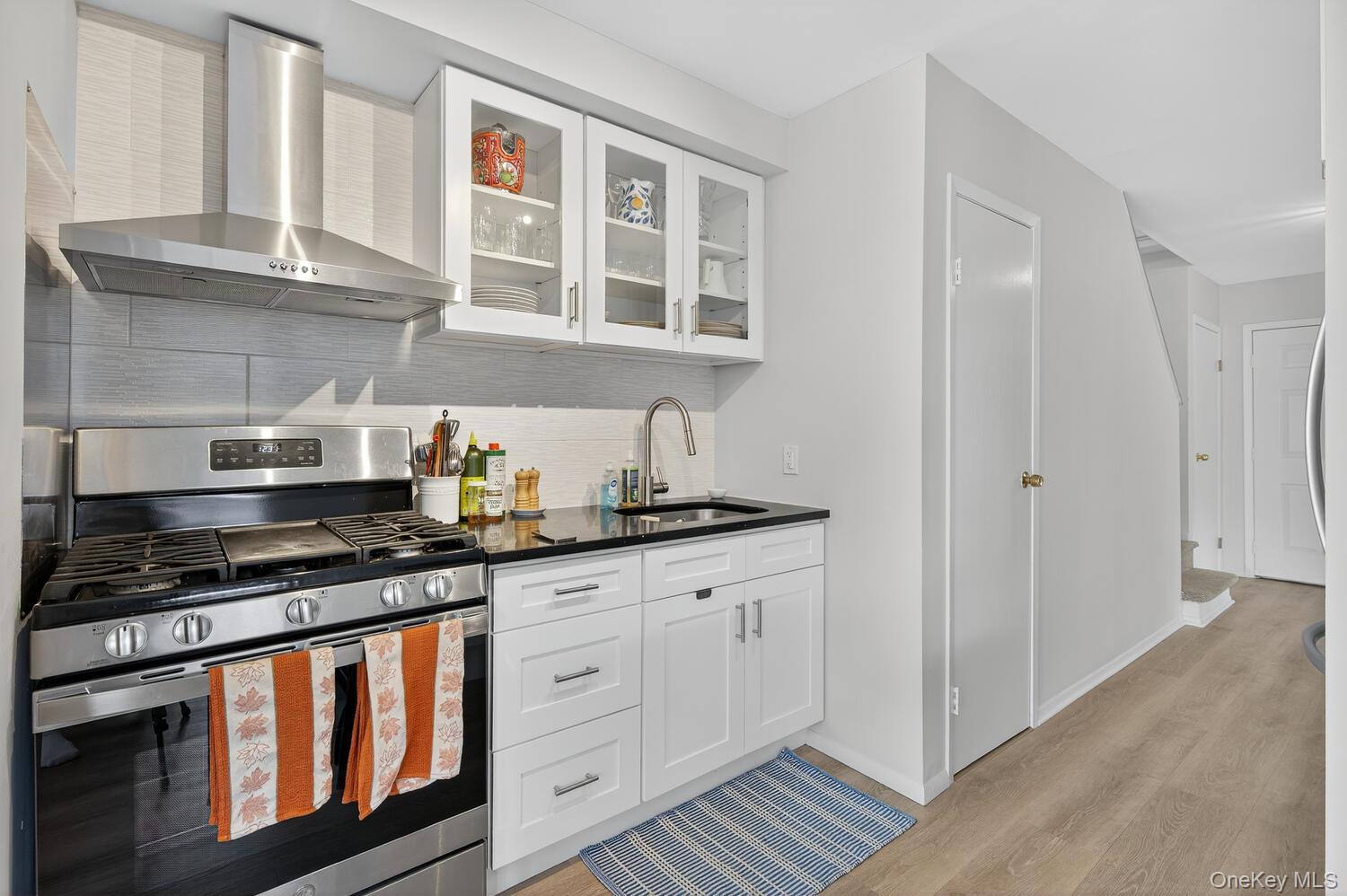 #11 photo, 22 Eighth Street, Bayville , NY 11709