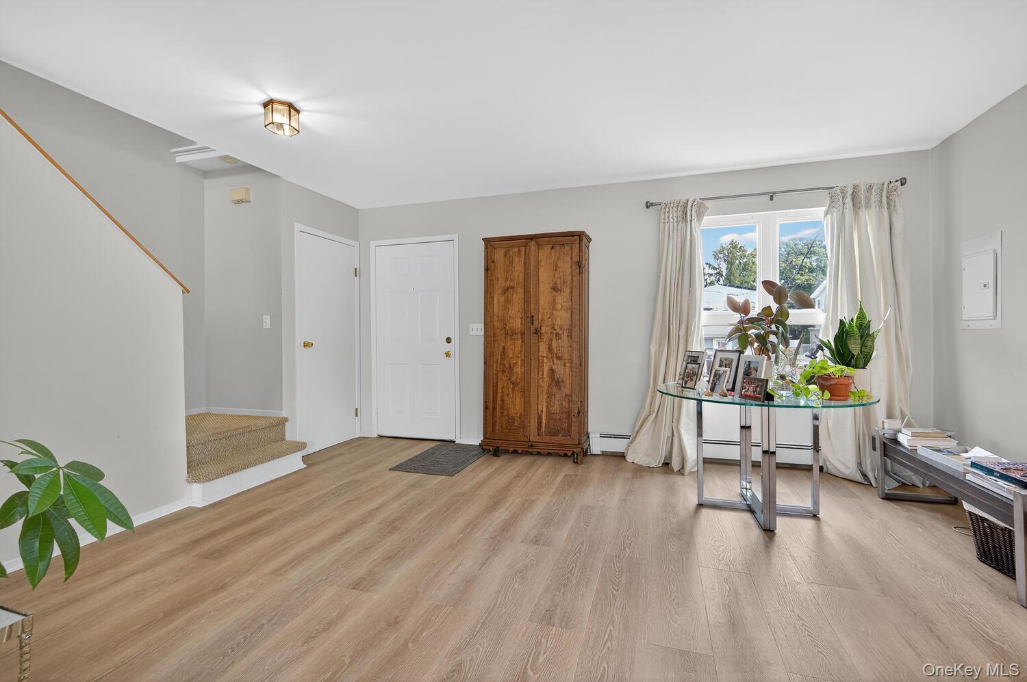 #2 photo, 22 Eighth Street, Bayville , NY 11709