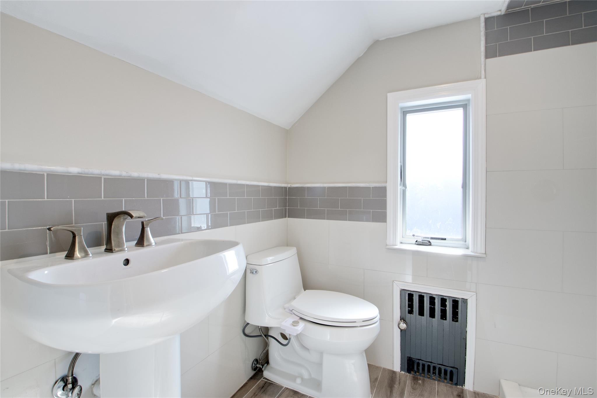 #14 photo, 149-14 6th Avenue, クイーンズ区 Whitestone , NY 11357