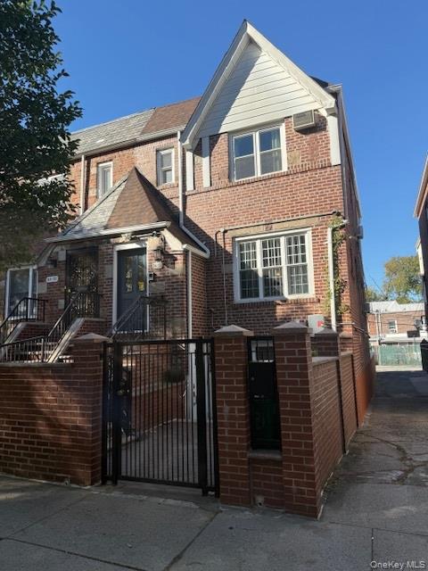 #1 photo, 24-30 83 street, クイーンズ区 East Elmhurst , NY 11370