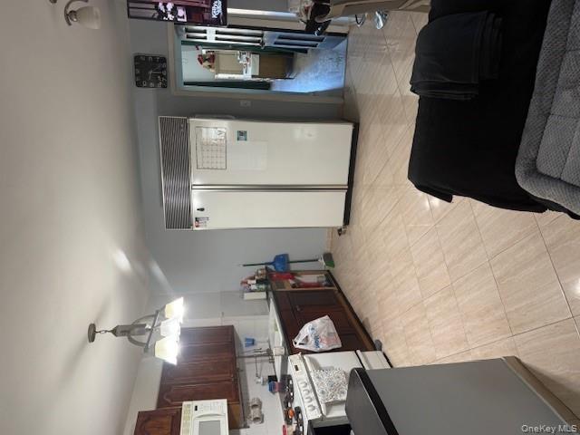 #18 photo, 24-30 83 street, クイーンズ区 East Elmhurst , NY 11370