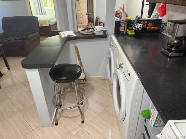 #19 photo, 24-30 83 street, クイーンズ区 East Elmhurst , NY 11370