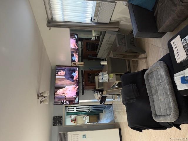 #20 photo, 24-30 83 street, クイーンズ区 East Elmhurst , NY 11370