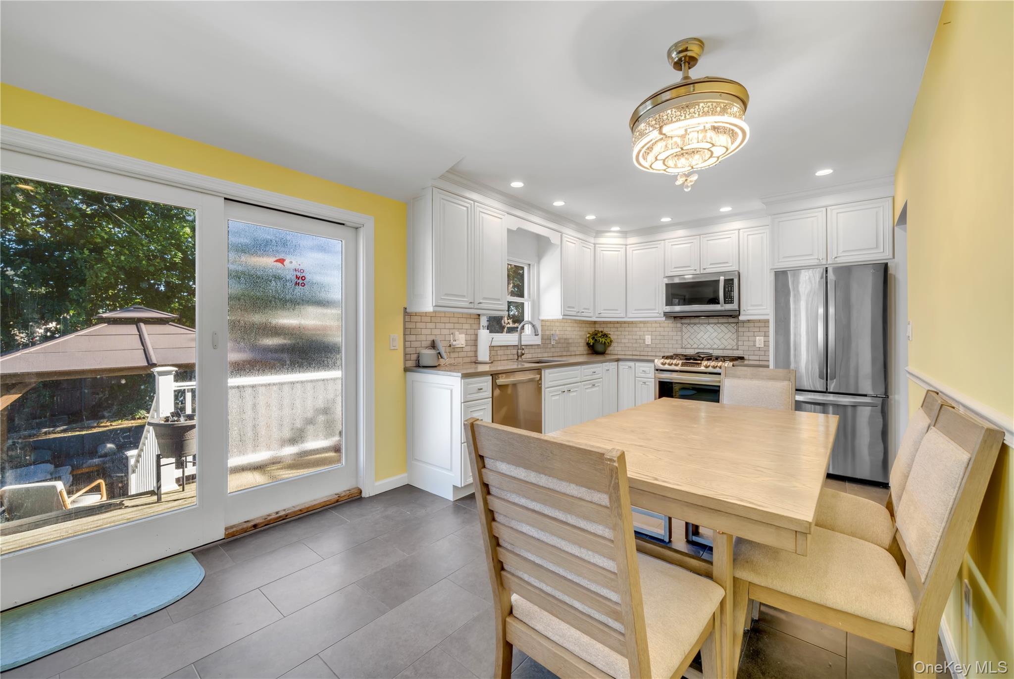 #3 photo, 102 Lafayette Street, サフォーク郡 Copiague , NY 11726