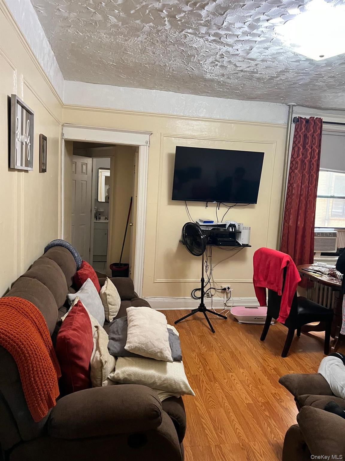 #19 photo, 37-20/22 99th STREET, クイーンズ区 Corona , NY 11368