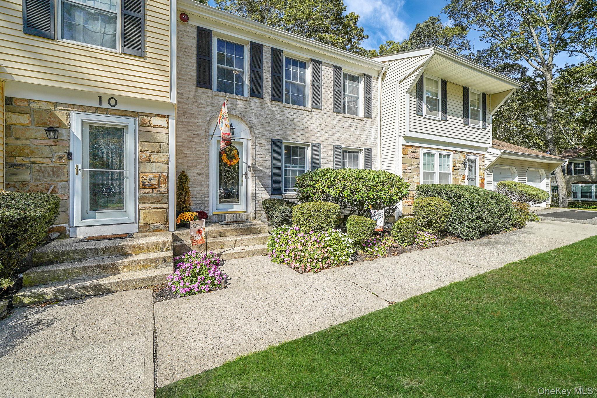 #2 photo, 11 Bartlett Commons, サフォーク郡 Yaphank , NY 11980