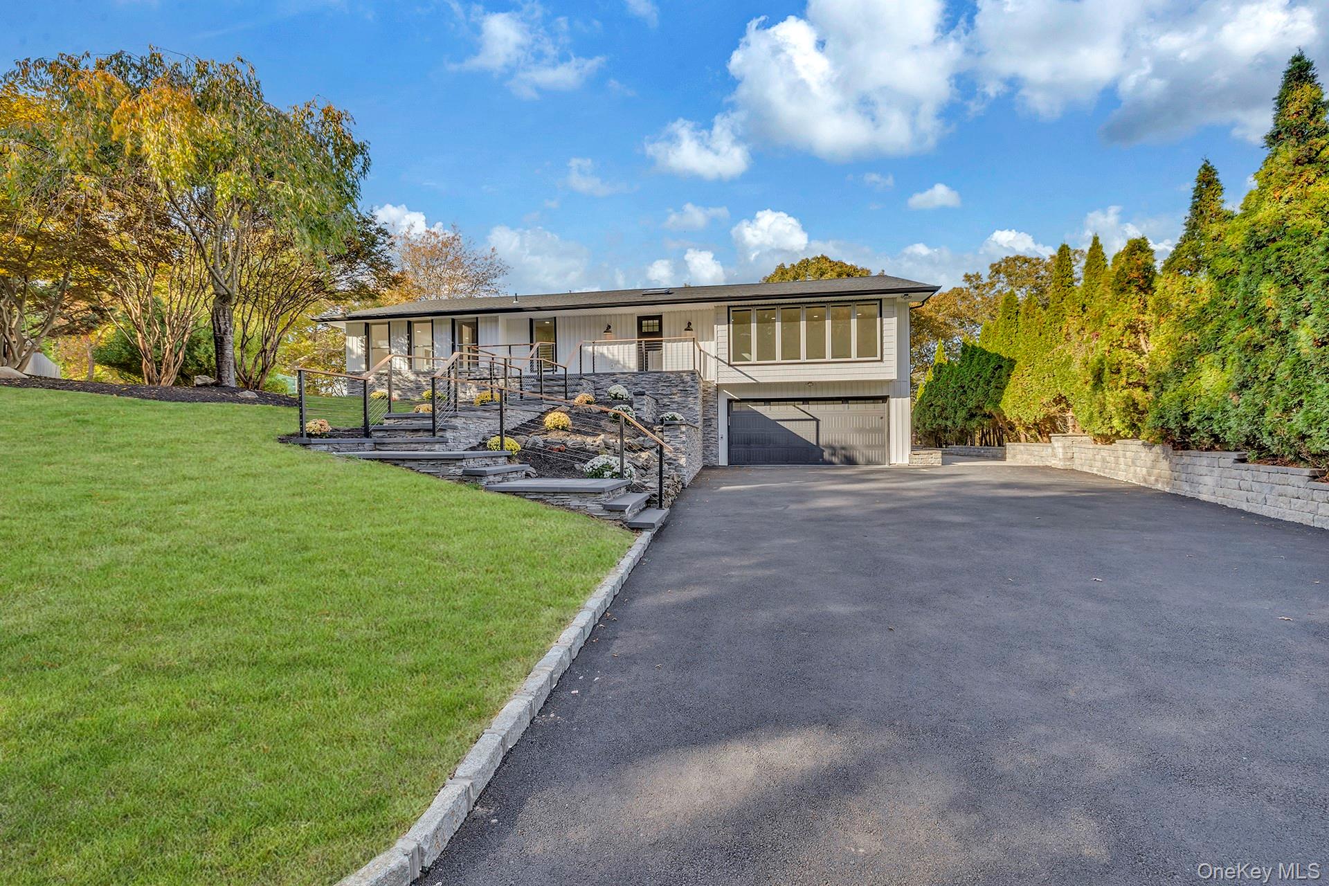 #1 photo, 63 Woodland Lane, सफ़ोक काउंटी Smithtown , NY 11787