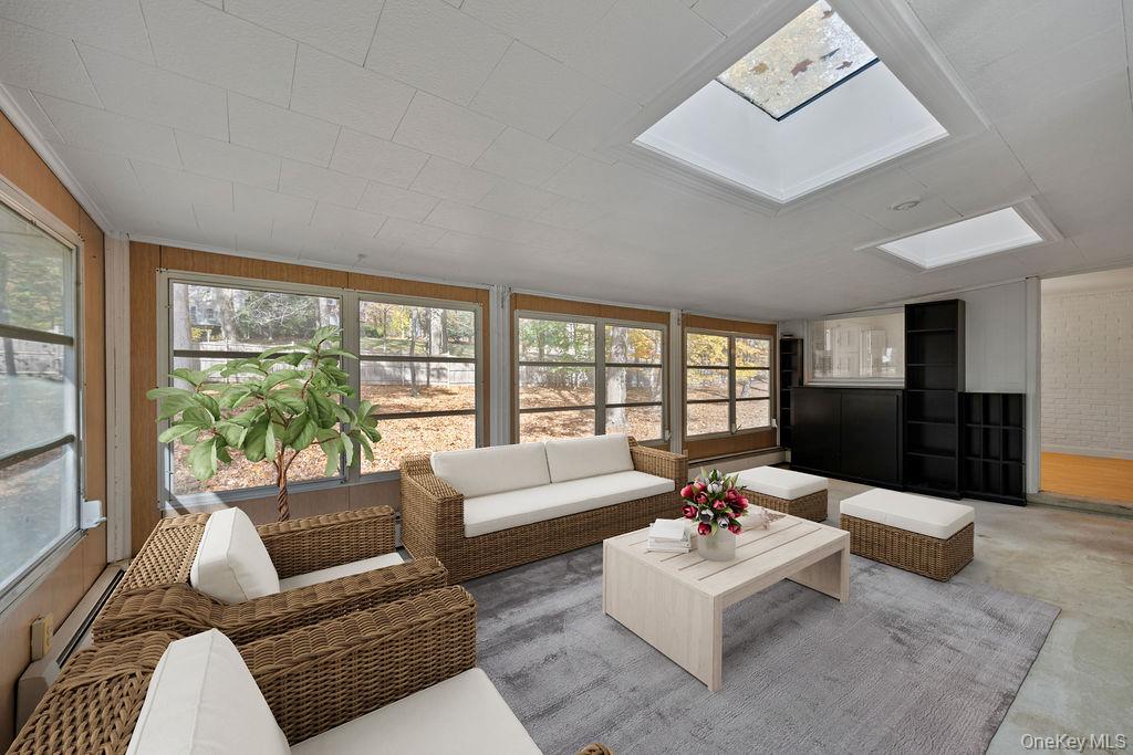 #19 photo, 5 Steinway Court, Suffern , NY 10901