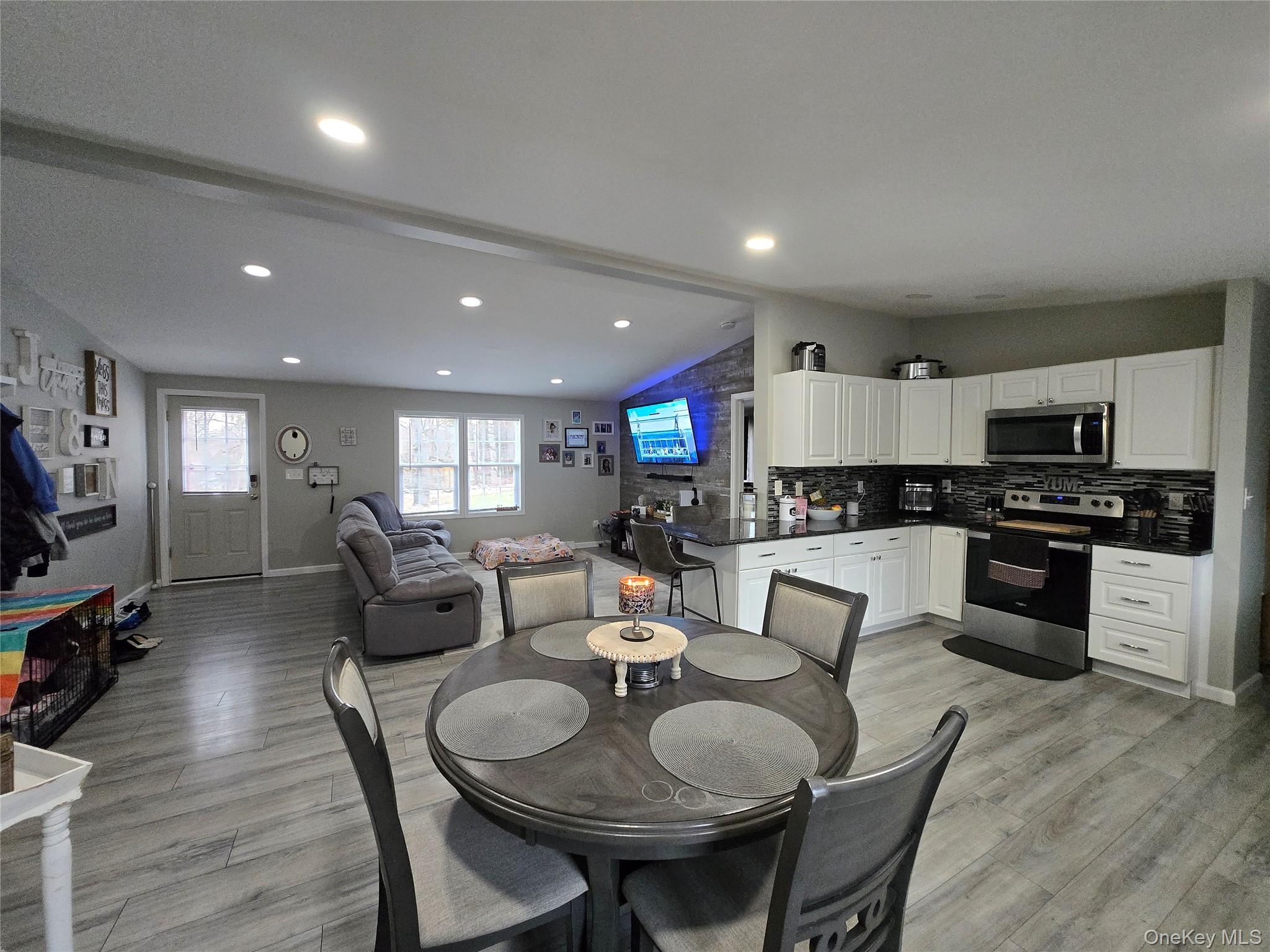 #4 photo, 2 Circle Street, Napanoch , NY 12458