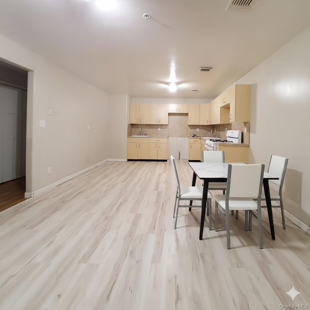 #4 photo, 8 Lemberg Court, Monroe , NY 10950