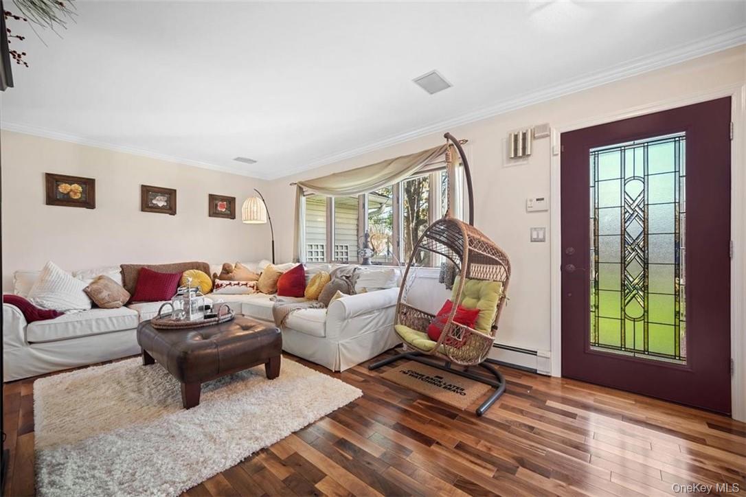 #4 photo, 3544 Strang Boulevard, Yorktown Heights , NY 10598