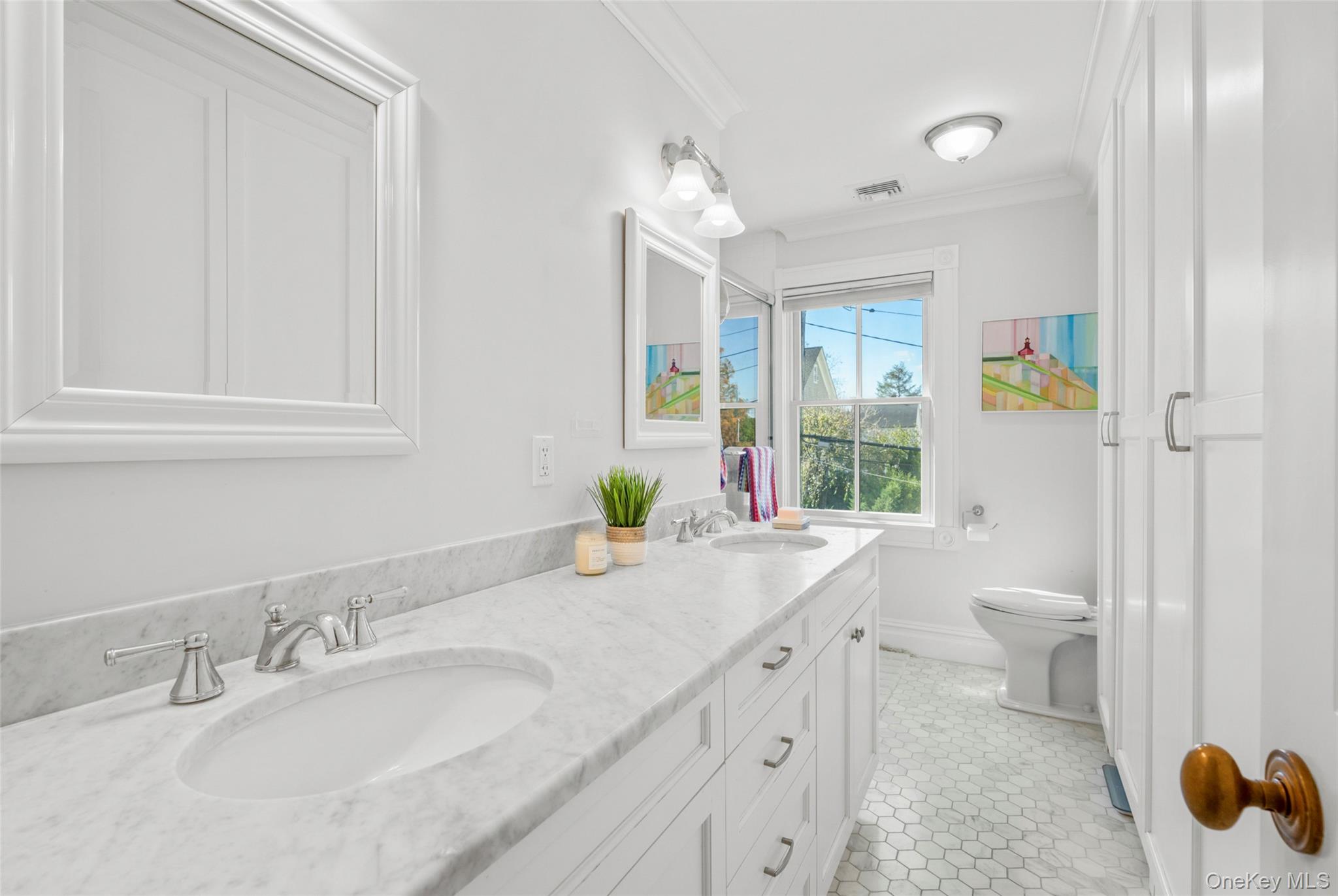 #11 photo, 251 Mount Pleasant Avenue, Mamaroneck , NY 10543