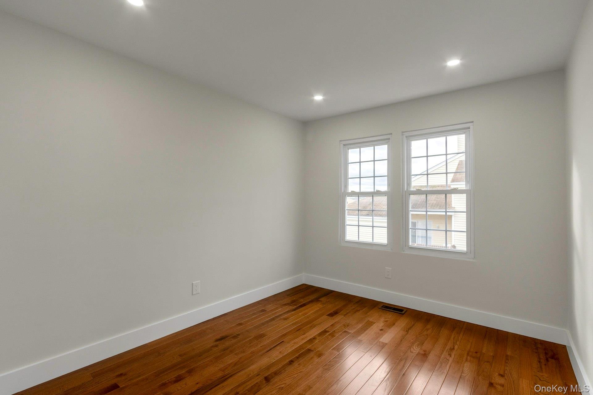 #20 photo, 2915 Whispering Hills, Chester , NY 10918