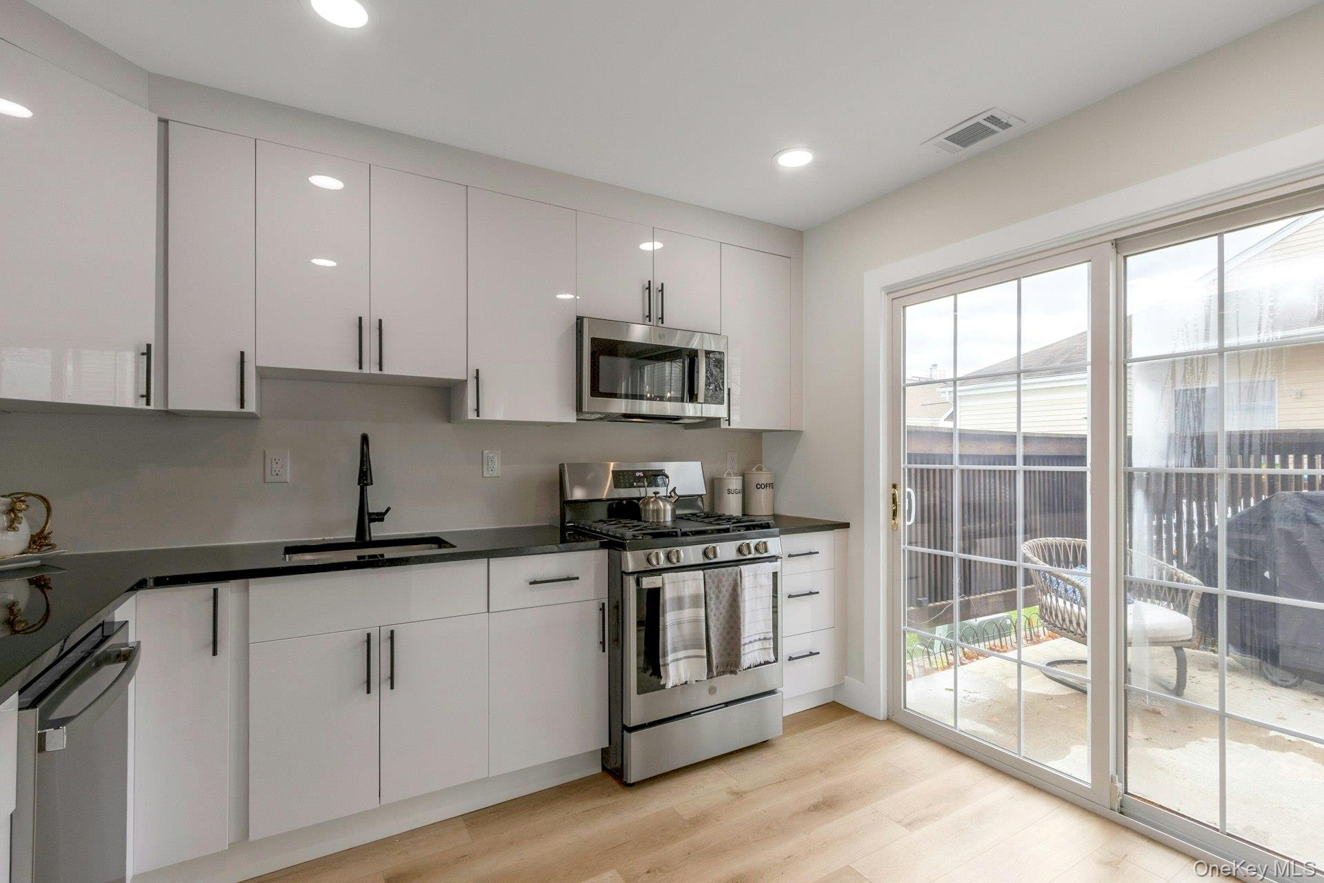 #8 photo, 2915 Whispering Hills, Chester , NY 10918