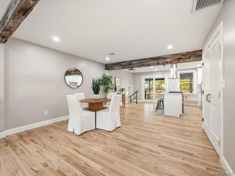 #14 photo, 6 Winnetou Road, White Plains , NY 10603