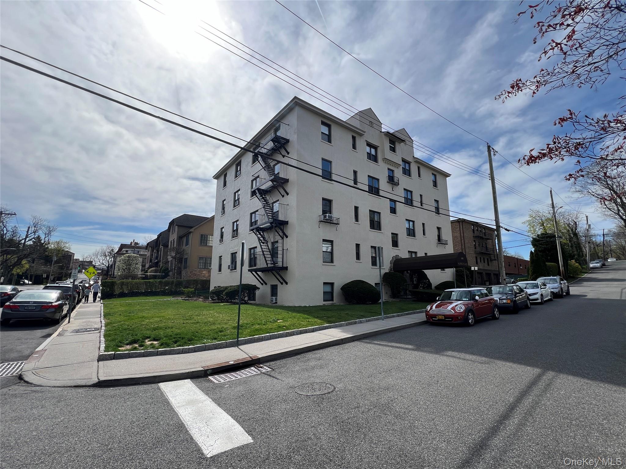 #17 photo, 240 Alpine Place, Tuckahoe , NY 10707