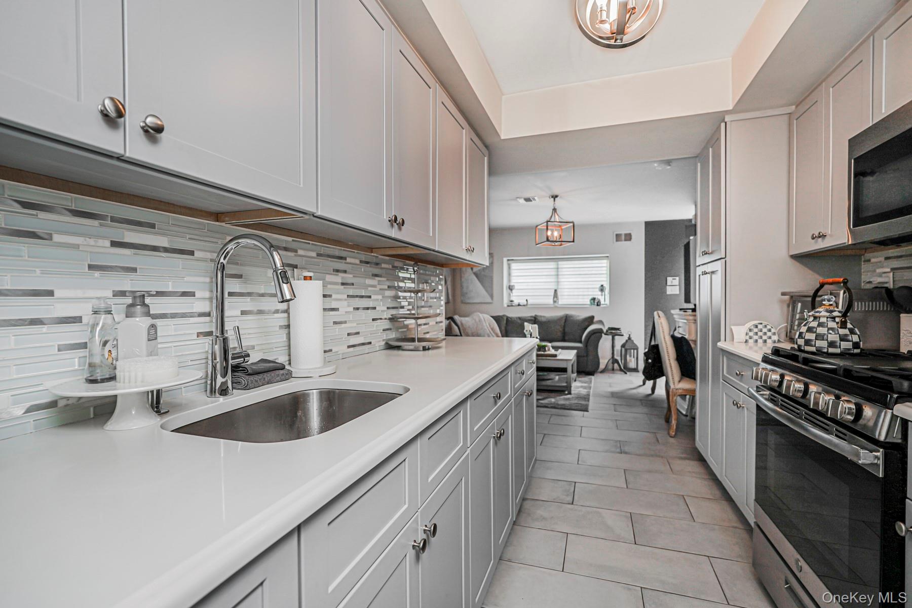 #17 photo, 35 Savona Court, スタテンアイランド Staten Island , NY 10309